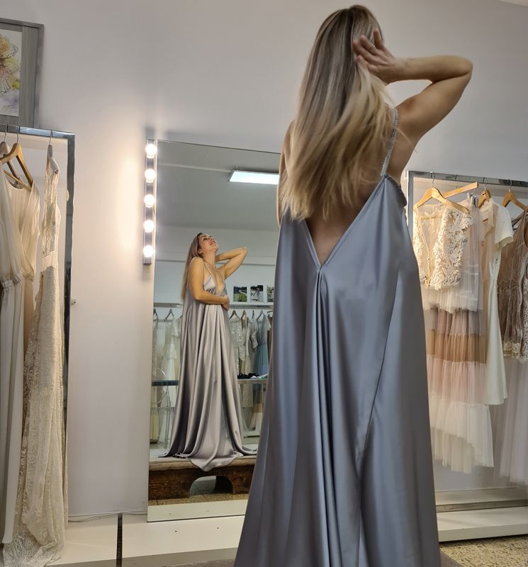 Vestido fiesta largo año nuevo 2022 gris plateado