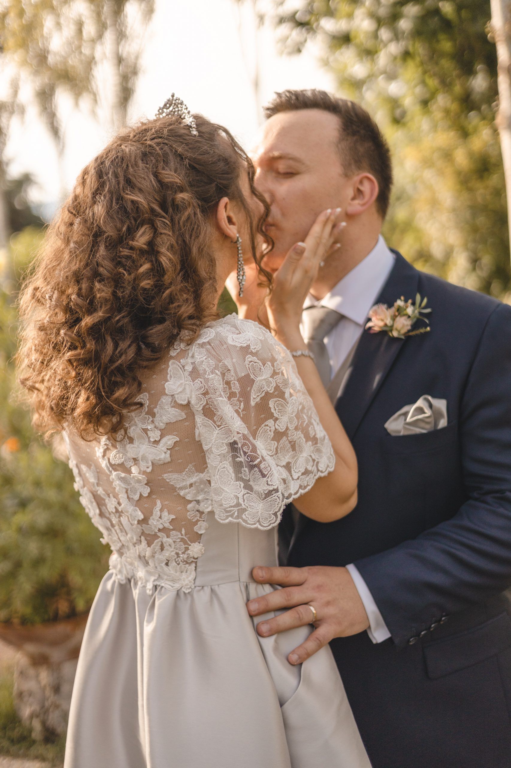vestido de novia princesa espalda con encaje
