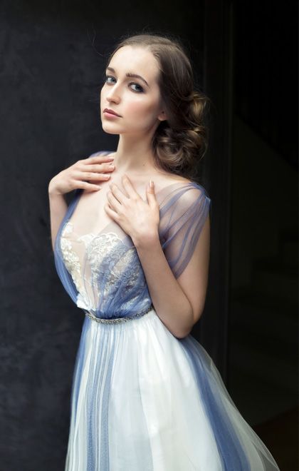 Vestido de novia de tul y colores