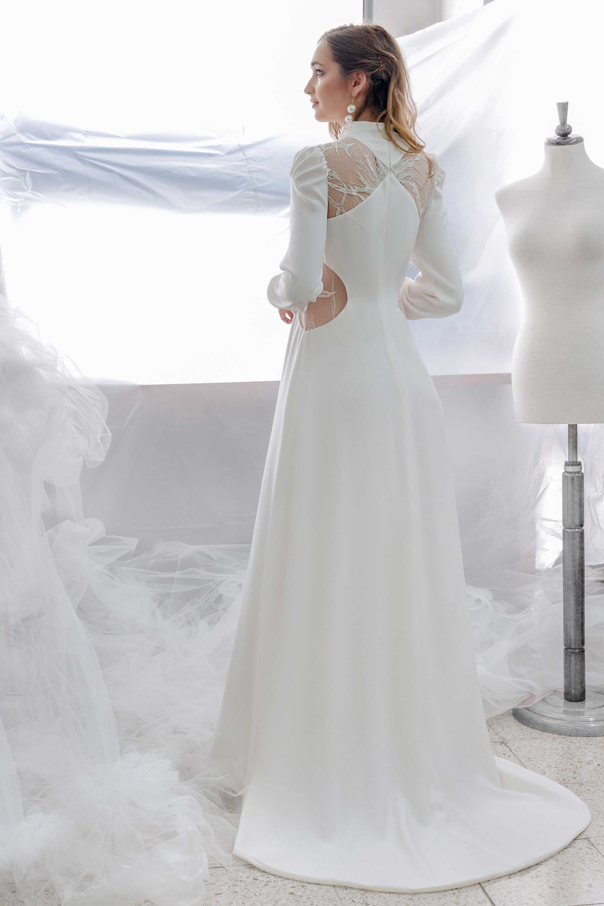 Minimalist Long Sleeve Bridal Dress