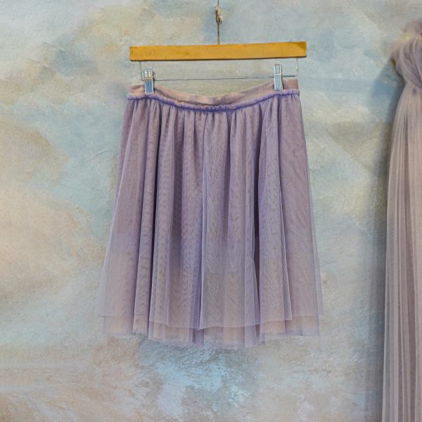 falda corta de tul lila claro