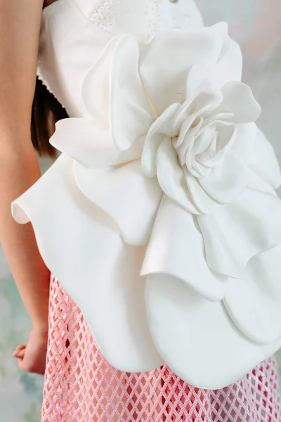 rosa accesorio novias