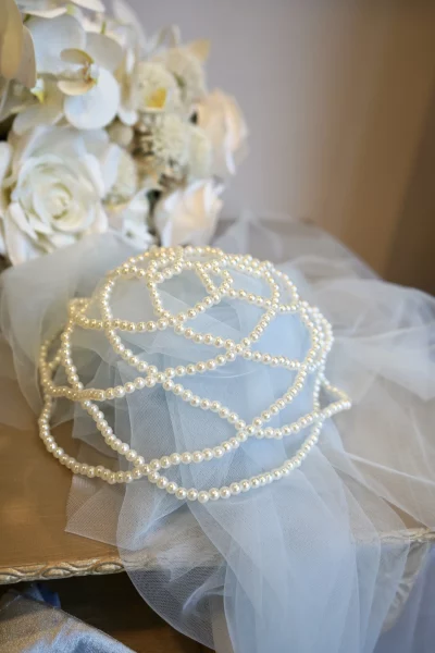 Diadema de perlas para novias